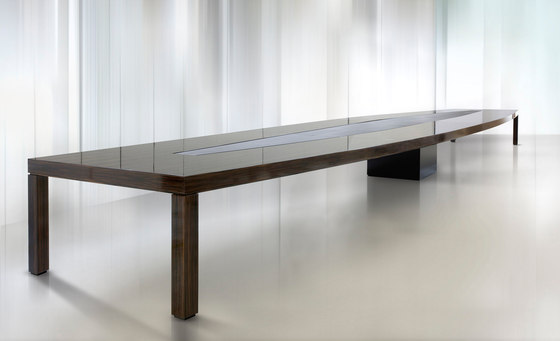 Sitag customized Oval conference table „Special“ | Tavoli contract | Sitag