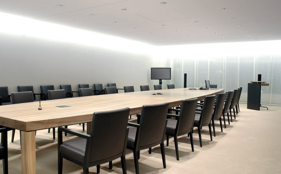 Sitag customized Table de conférence rond „Spéciale“ | Tables collectivités | Sitag