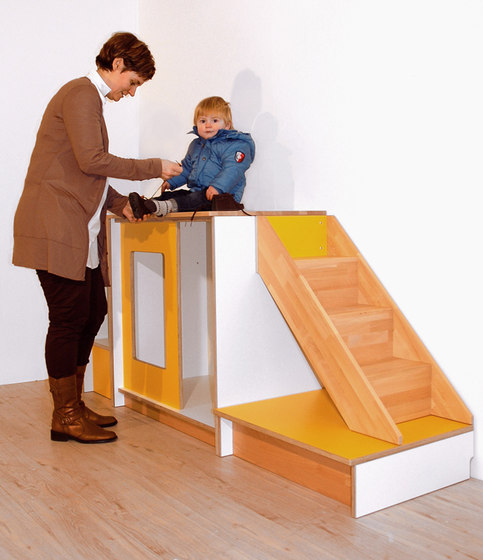 Raumstation kleines Podest | Kids storage furniture | De Breuyn