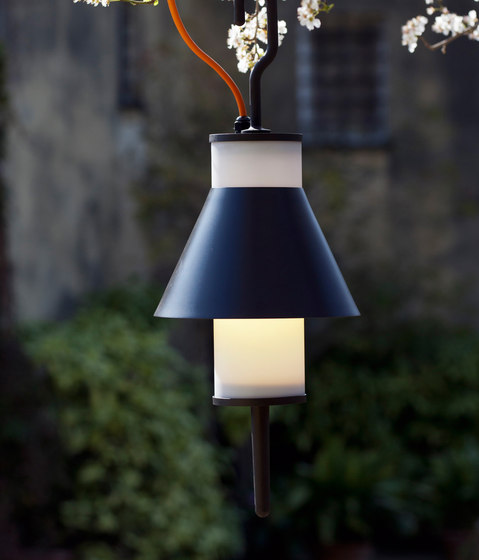Pistillo Outdoor | Lámparas exteriores de suspensión | martinelli luce