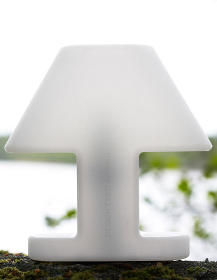 Flat Light Table lamp | Luminaires de table | Studio Eero Aarnio