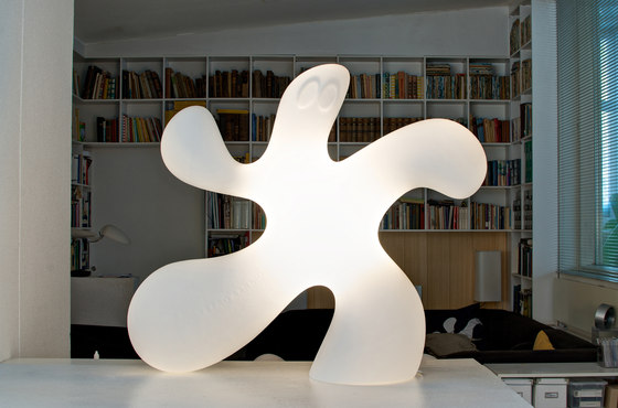 Ghost Floor lamp | Lámparas de pie | Studio Eero Aarnio