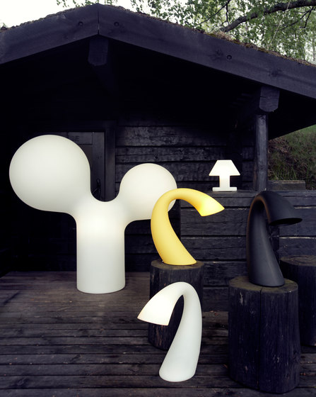 Swan Table lamp | Lampade tavolo | Studio Eero Aarnio