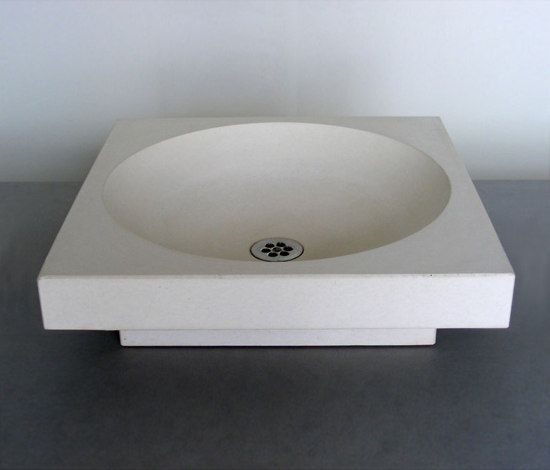 Nakata concrete washbasin | Wash basins | OGGI Beton