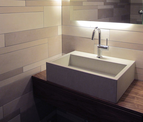 Mitsuio piccolo concrete washbasin | Wash basins | OGGI Beton