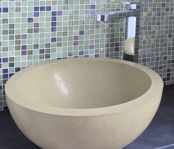 Mitsuio piccolo concrete washbasin | Wash basins | OGGI Beton