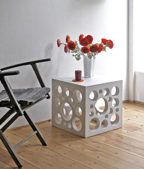 Side Table Concrete table top | Tables d'appoint | OGGI Beton
