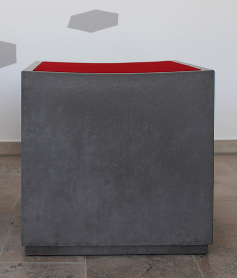 Cheese Concrete seating cube | Stools | OGGI Beton