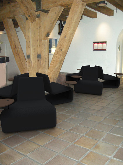 Urban Lounge table | Armchairs | Linde&Linde