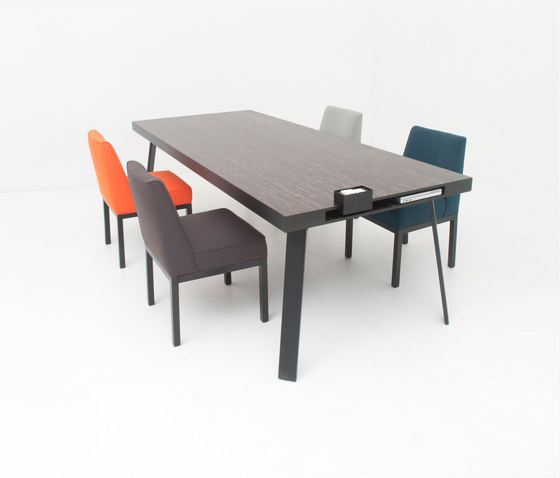 Hilde table | Dining tables | BULO