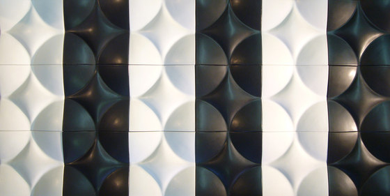 Round square model C | Piastrelle ceramica | Kenzan