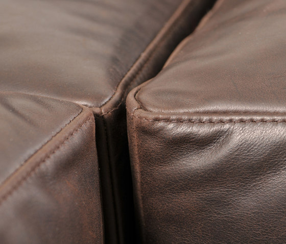 Leather couch | Divani | KURTH Manufaktur