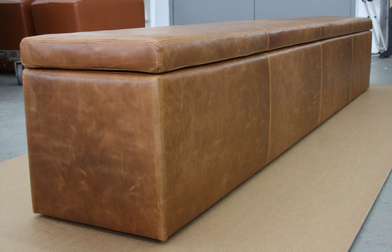 Leather couch | Divani | KURTH Manufaktur