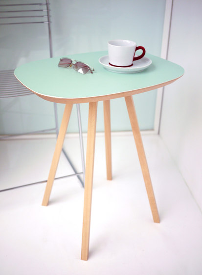 Simple | Tables d'appoint | Studio Domo