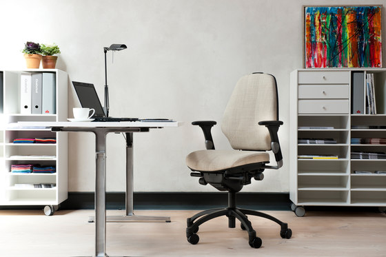 RH Logic 400 Elegance | Office chairs | Flokk