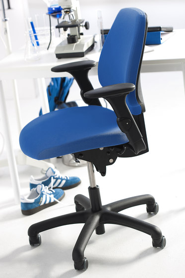 RH Activ 222 | Office chairs | Flokk