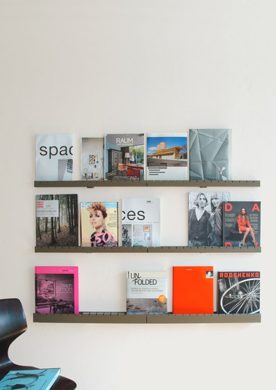 Spine M | Shelving | Limited.ch