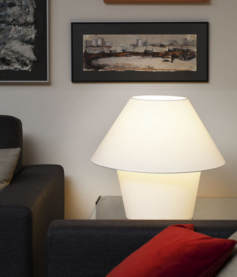 Versus table lamp | Table lights | Faro