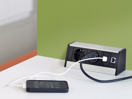 R-Dock DATA MEDIUM | USB power sockets | EVOline