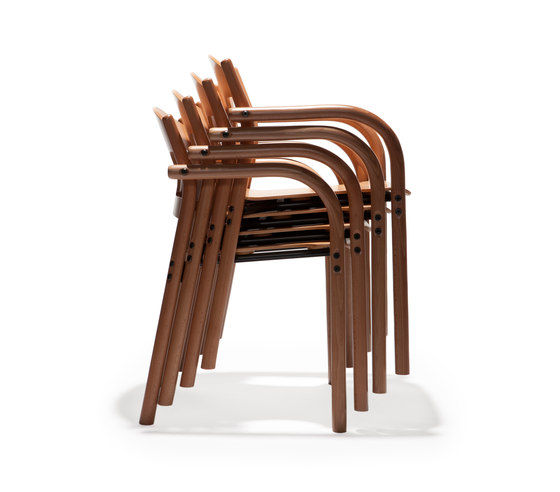 Jari chair j22 | Sillas | Arktis Furniture