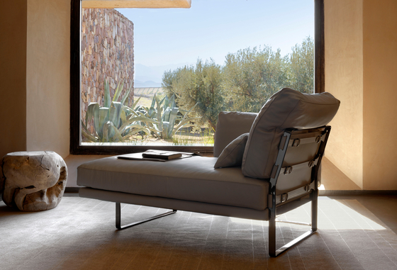 Metropolitan 3 Seater Sofa | Canapés | Fendi Casa