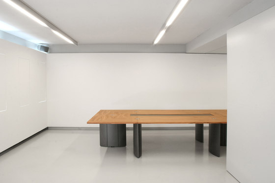 C5 Flexible conference table system | Tavoli contract | Holzmedia