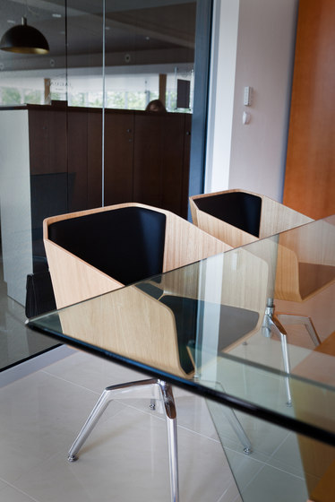 Sitag Woodi Lounge- and Conference chair by Sitag