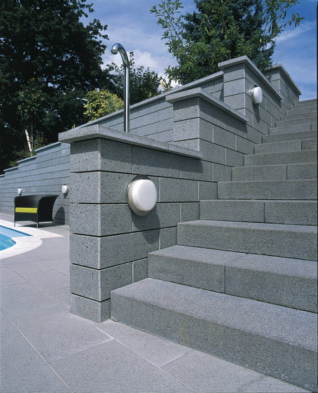 BelMuro Grau-anthrazit, gemasert | Beton Platten | Metten