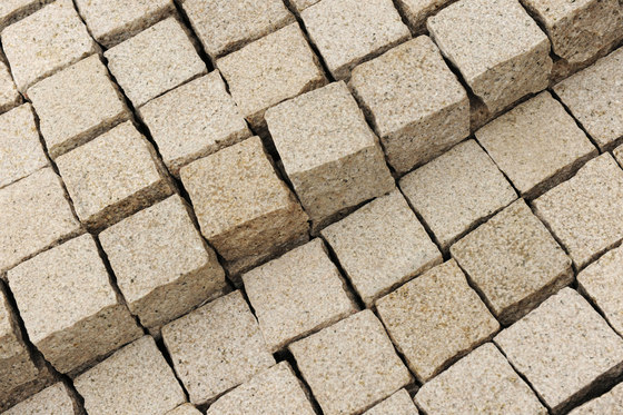 Scarino Pflaster, gestockt | Natural stone flooring | Metten