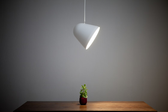 Tilt Pendant Lamp - offline | Suspensions | Nyta