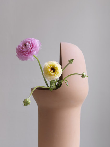 Gardenias Vase No. 1 | Vases | BD Barcelona