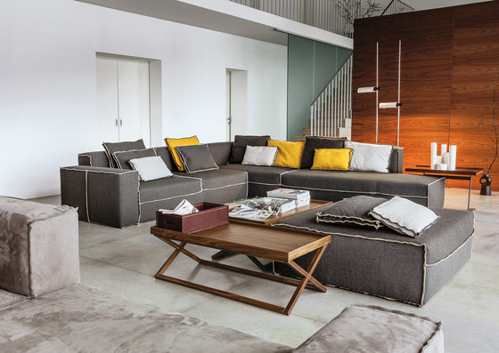 235 Xsmall Sofa | Sofas | Vibieffe