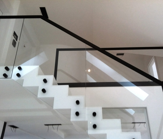Alu Glass | Rampes d'escalier | LEDsON