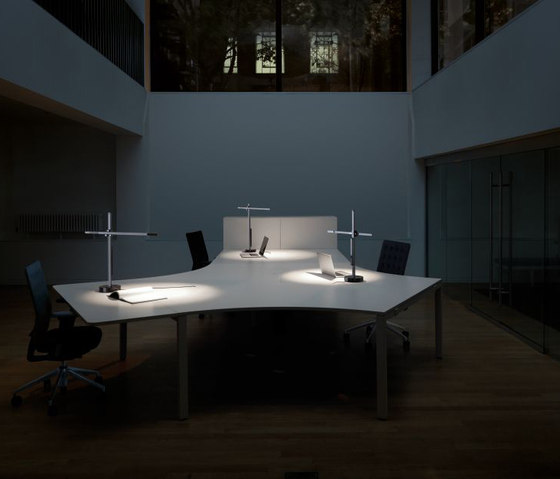 CSYS™ Desk | Table lights | Jake Dyson Light