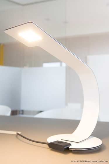 oneLED table luminaire curve | Lámparas de sobremesa | oneLED