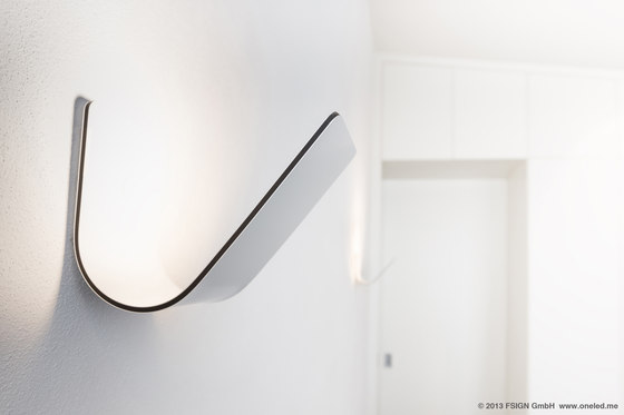 oneLED wall luminaire V | Wall lights | oneLED