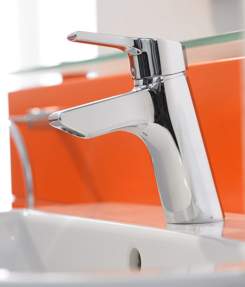 Active Waschtischarmatur mit flex. Schläuchen | Wash basin taps | Ideal Standard