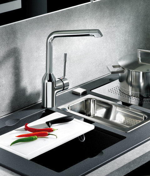 Retta Küchenarmatur mit hohem Auslauf und herausziehbarer Brause | Griferías de cocina | Ideal Standard