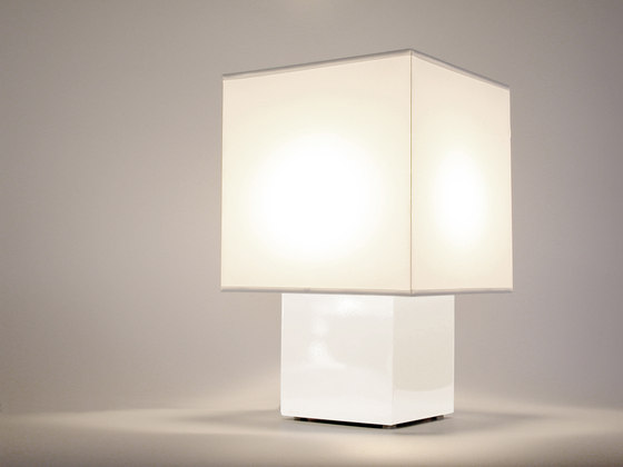 Cube | Tischleuchten | Lampa