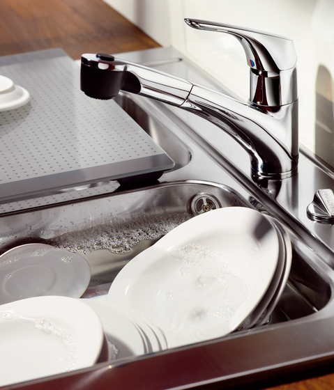CeraSprint Neu Küchenarmatur mit herausziehbarer Handbrause und Geräteabsperrventil | Robinetterie de cuisine | Ideal Standard