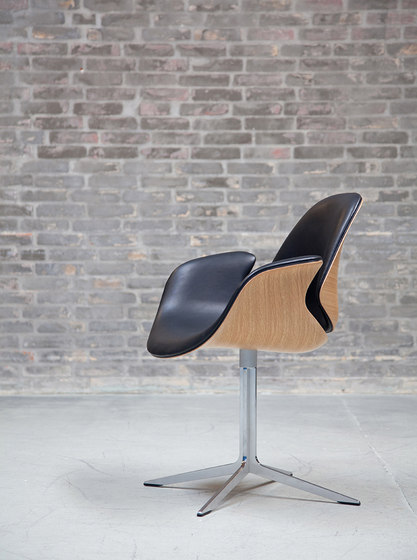 Council Chair | Chaises | House of Finn Juhl - Onecollection