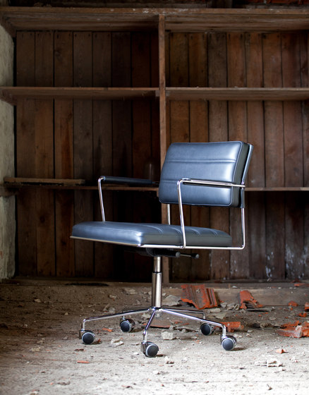 Time Chair | Stühle | House of Finn Juhl - Onecollection