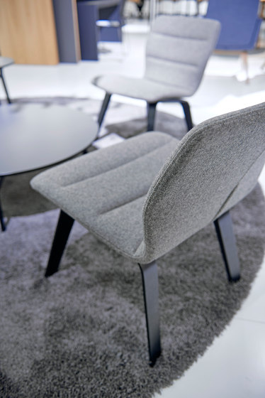 Butterfly chair | Chairs | Magnus Olesen