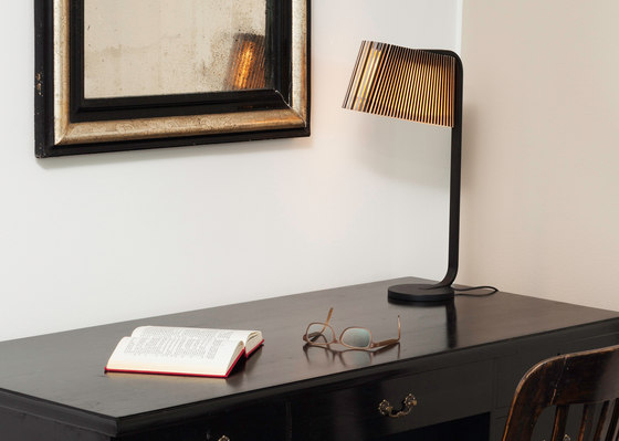 Owalo 7020 table lamp | Table lights | Secto Design