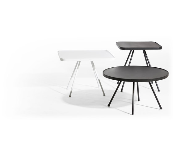 Attol Aluminum Side Table | Tavolini alti | Oasiq