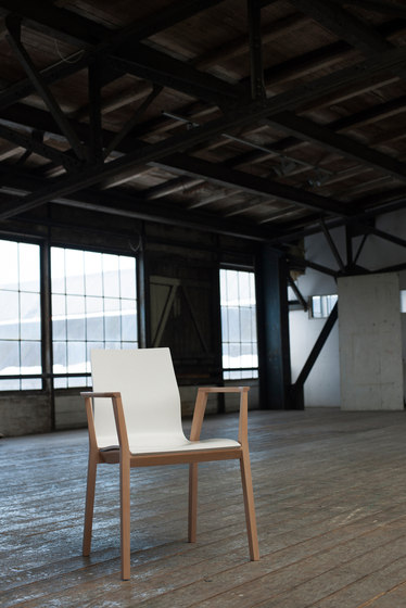 Tonica Wood chair | Sillas | Magnus Olesen