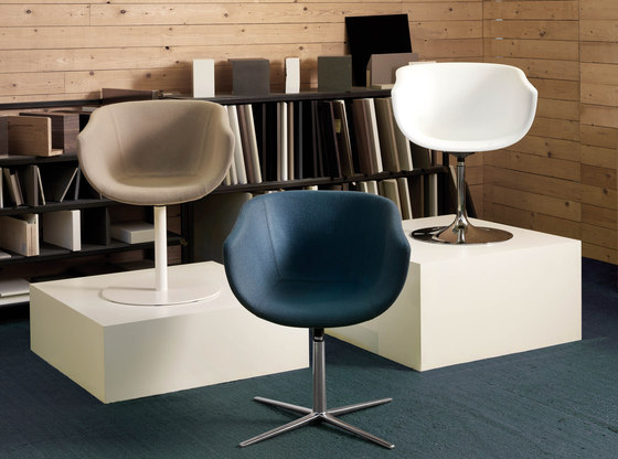 Derby | Sled base, upholstered | Chairs | Segis