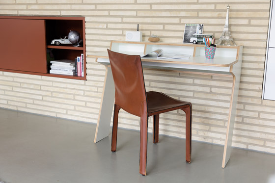 Slope bureau | Desks | Müller small living