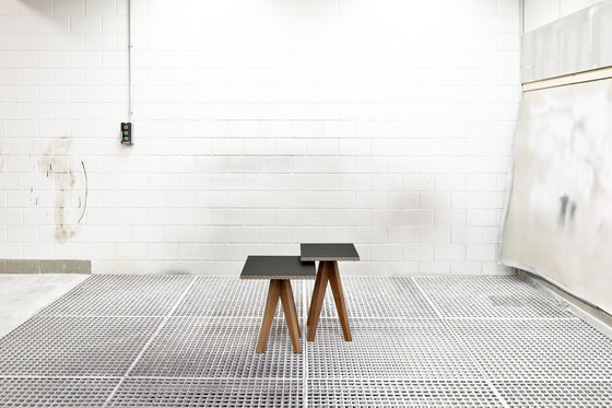 Intarsio Gian & Piero | side table | Side tables | strasserthun.