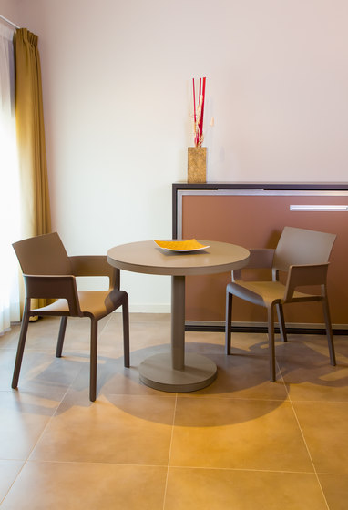 barcino stackable table | Tables de repas | Resol-Barcelona Dd